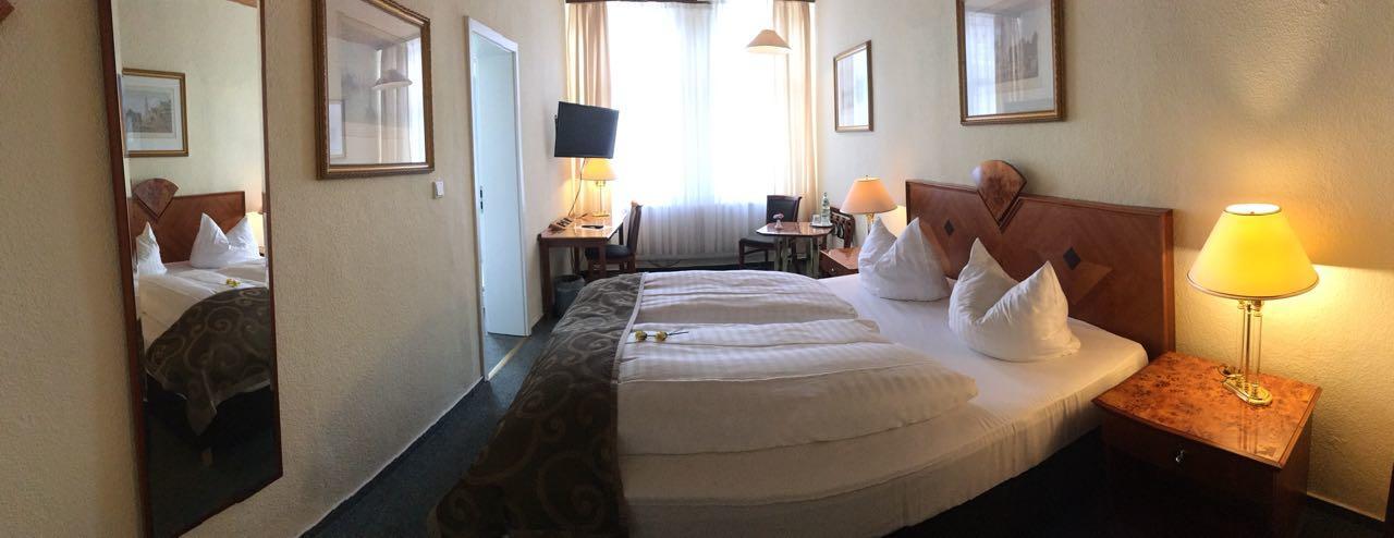 Hotel Goldener Anker Bodenwerder Extérieur photo