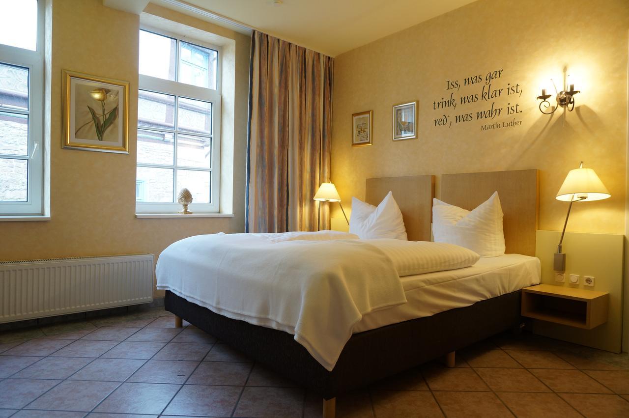 Hotel Goldener Anker Bodenwerder Extérieur photo