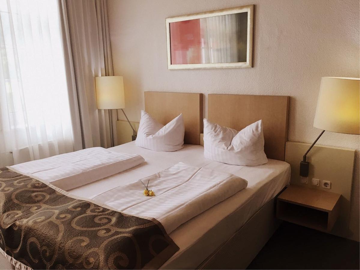 Hotel Goldener Anker Bodenwerder Extérieur photo
