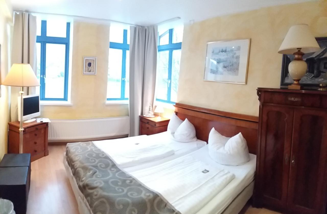 Hotel Goldener Anker Bodenwerder Extérieur photo